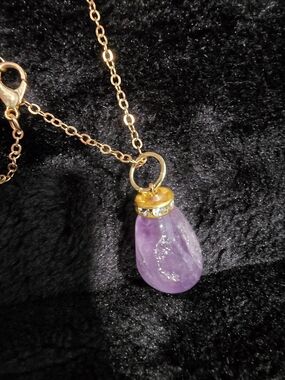 Gold-Tone Necklace with Purple Teardrop Amethyst Pendant
